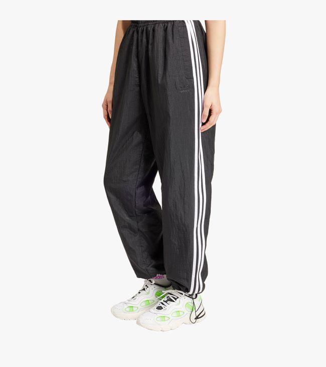 CS WOVEN PANTS adidas Originals Dambyxor for dam Ballzy