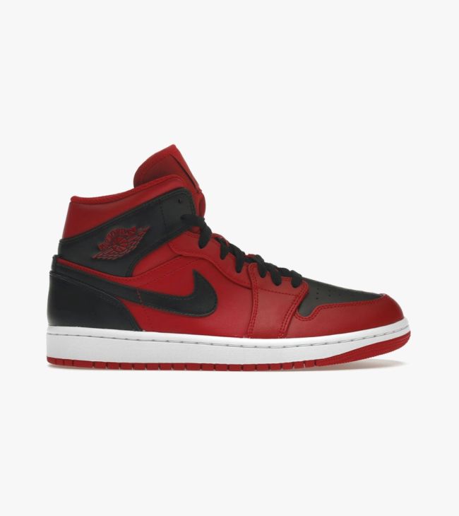 Men's air jordan hot sale 1 mid shoe