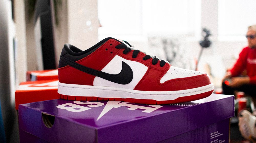 nike dunk low j pack chicago